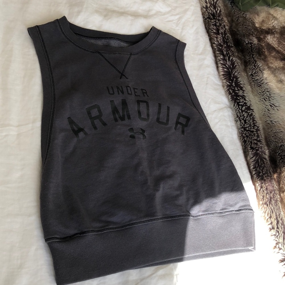 Under Armour Sweatshirt